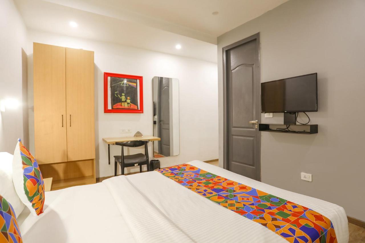 Fabhotel Golden World Газиабад Экстерьер фото